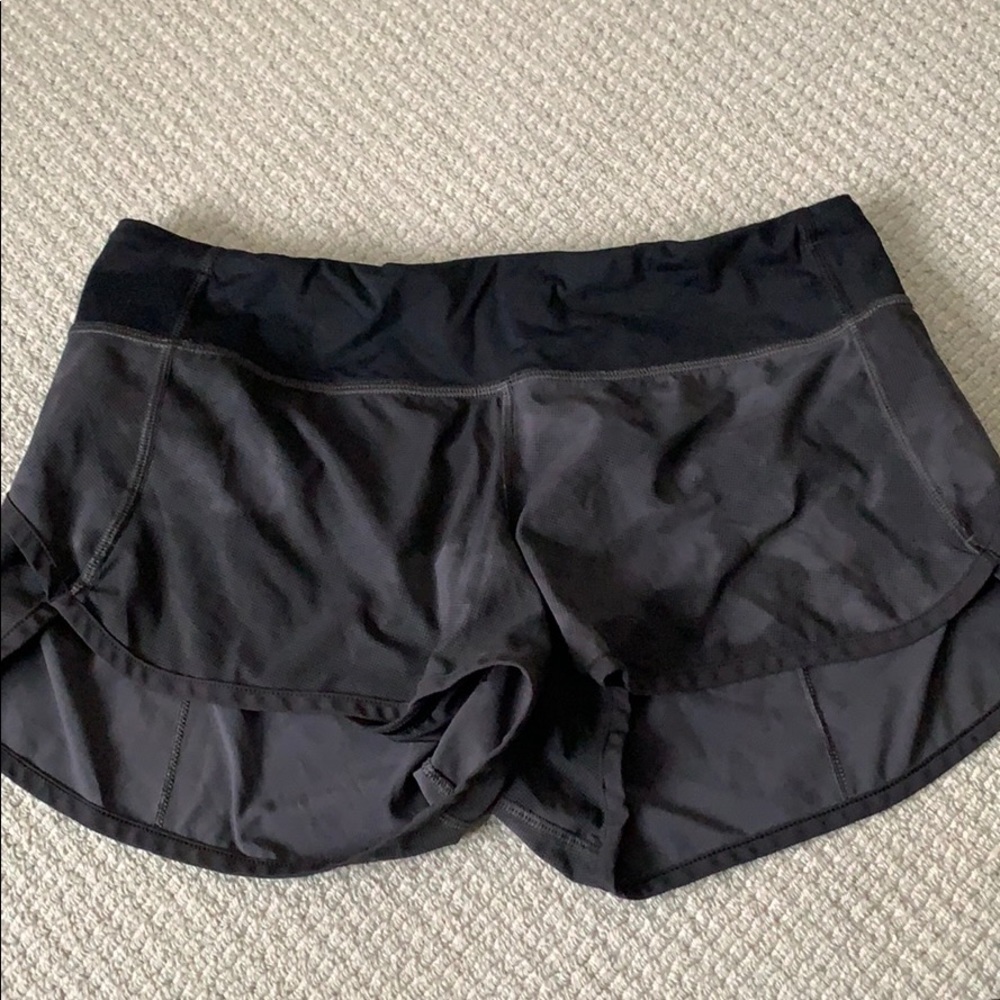 Black Lulu Lemon shorts